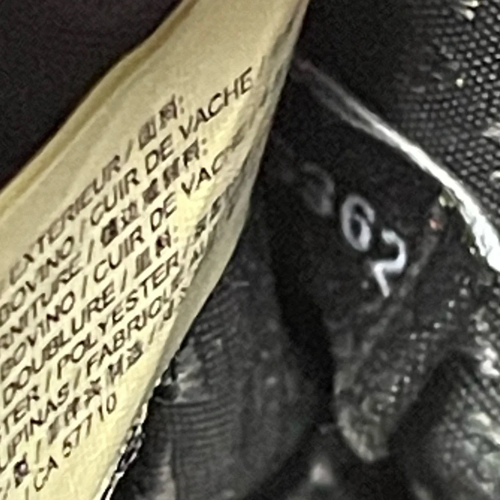 Kate Spade New York Colorblock Ivory Black Pebbled Leather Crossbody Small - Picture 9 of 15